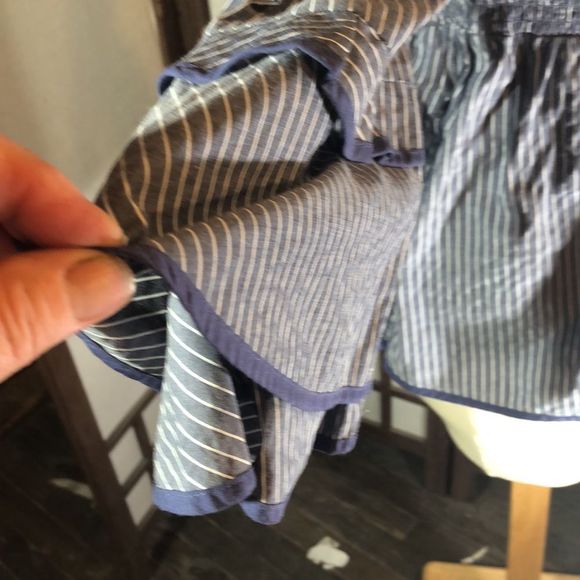 American Eagle Outfitters off shoulder/tiered bell sleeves/smocked sz XS/stripes - Picture 14 of 16